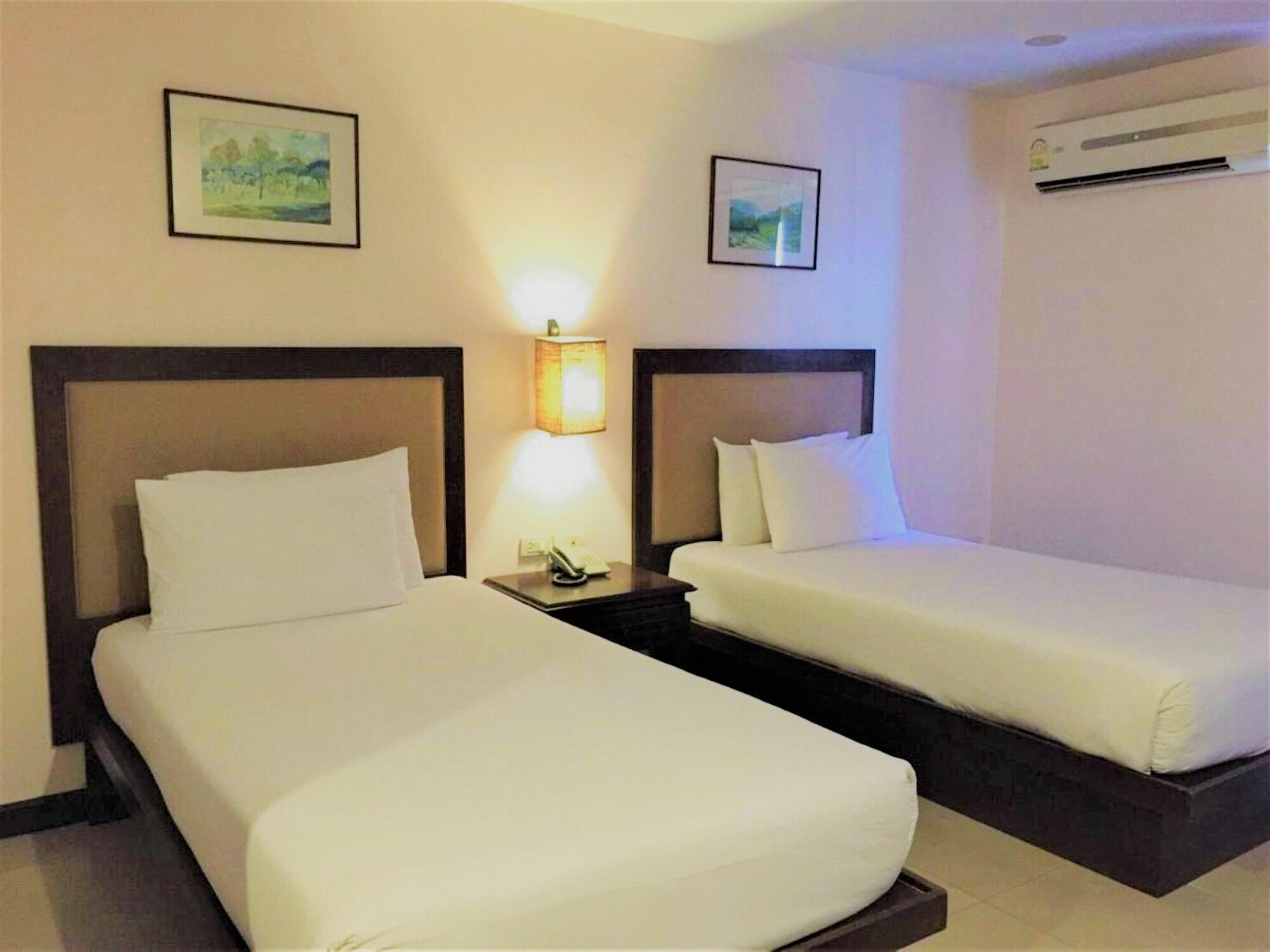 פאטאיה Naris Art Hotel מראה חיצוני תמונה