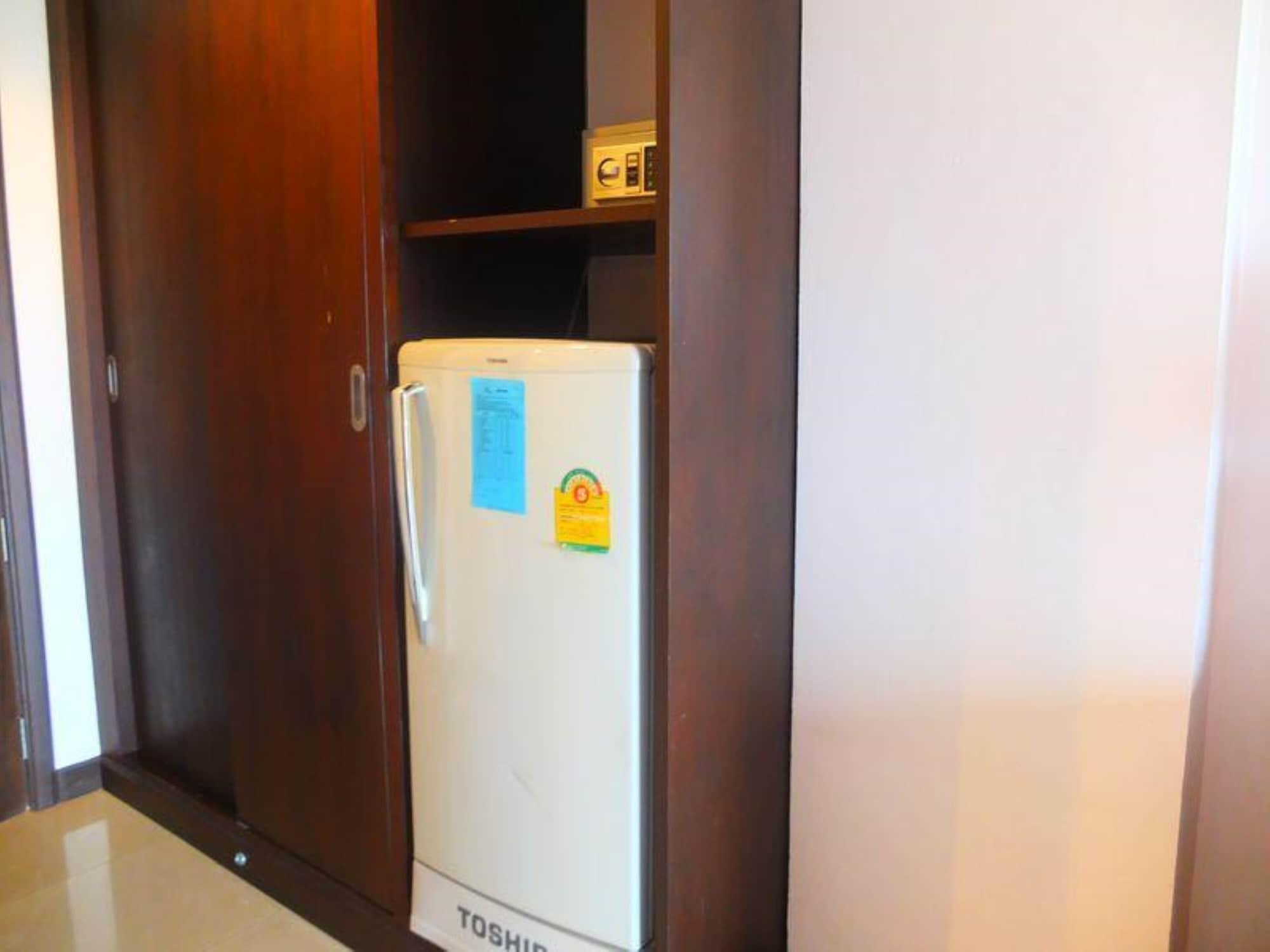 פאטאיה Naris Art Hotel מראה חיצוני תמונה