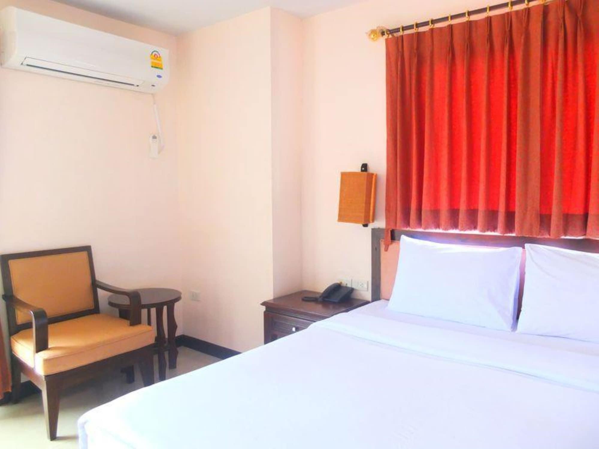 פאטאיה Naris Art Hotel מראה חיצוני תמונה