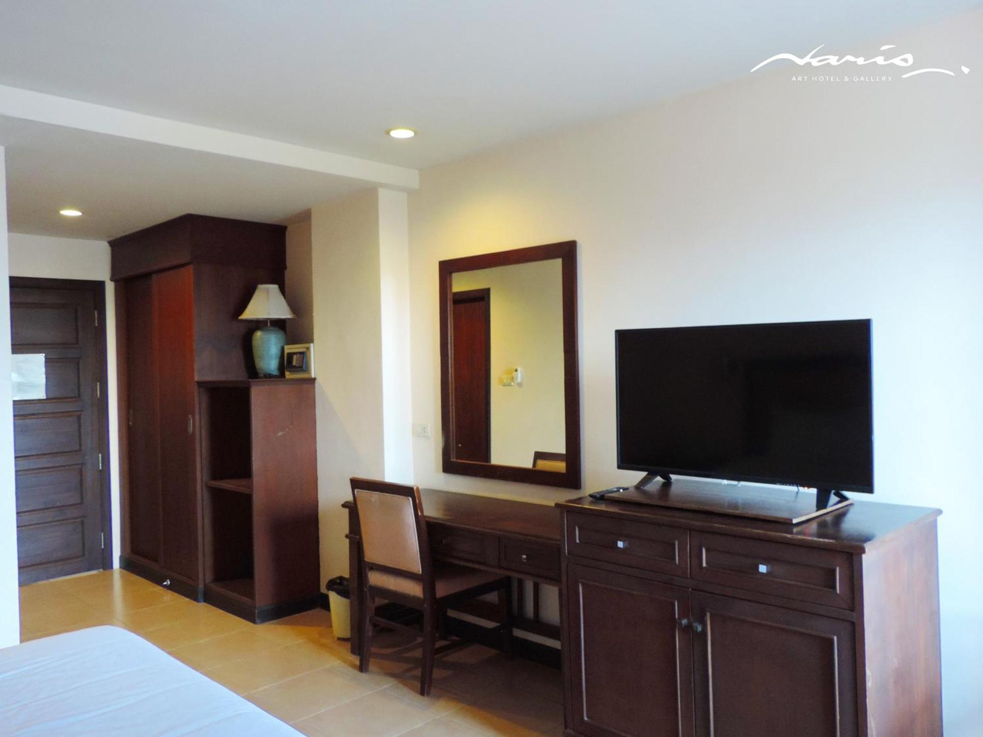 פאטאיה Naris Art Hotel מראה חיצוני תמונה